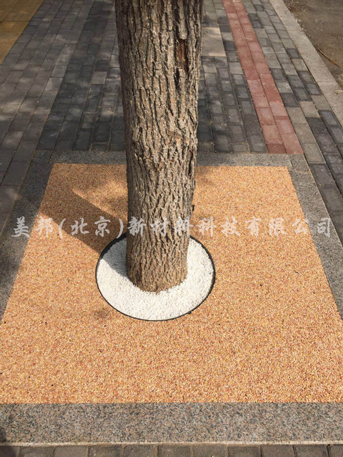 可彎曲路緣
