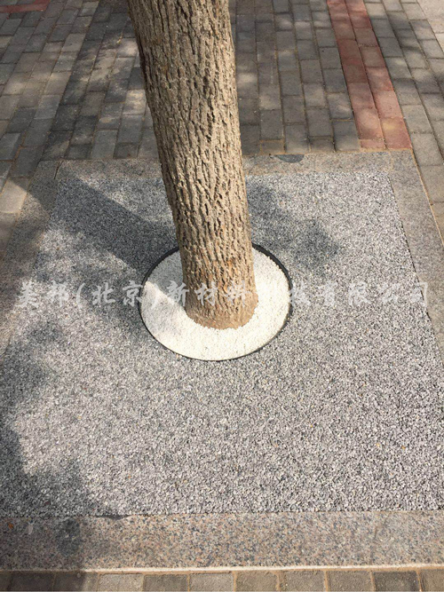 可彎曲路緣